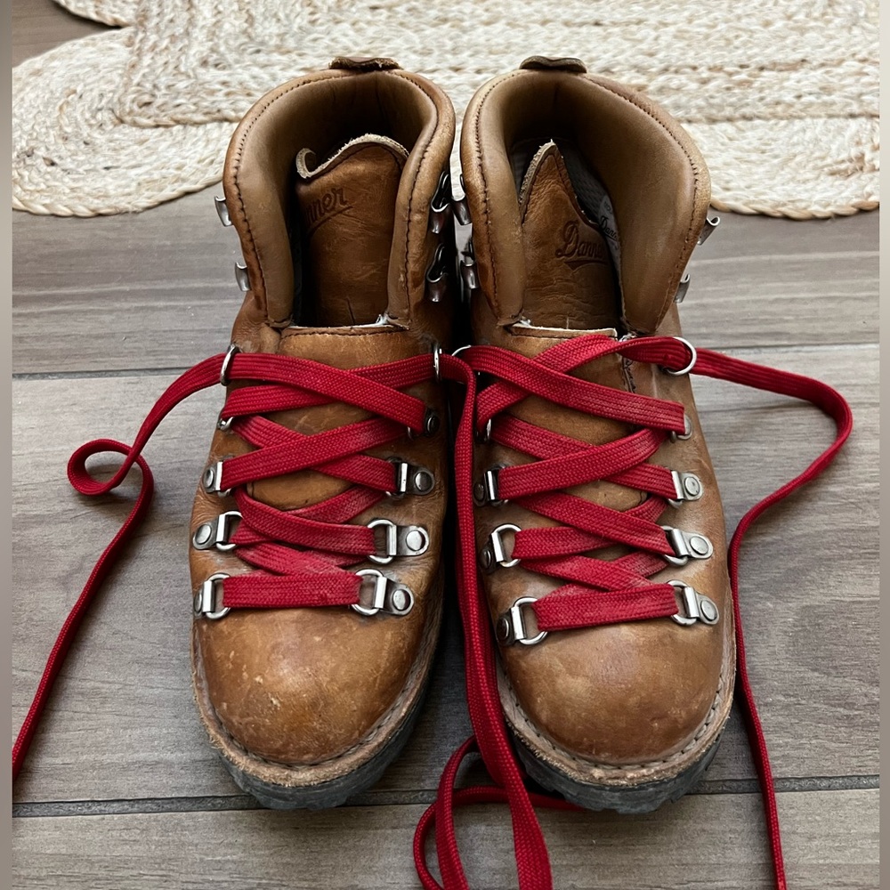 Danner Mountain Light Cascade | Women’s Sz 7.5